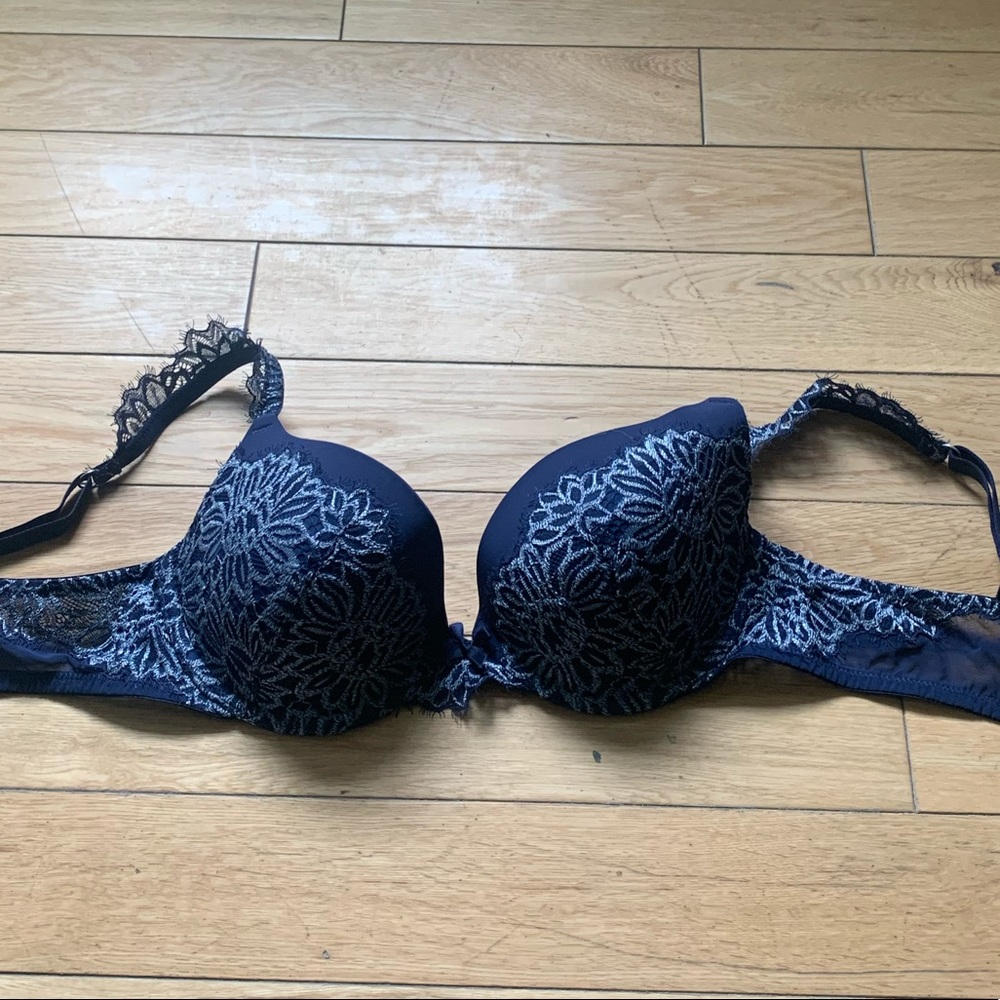 Adorable Lacy Aerie Bra 34D